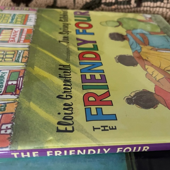 The Friendly Four : hardback book like new - Picture 8 of 10